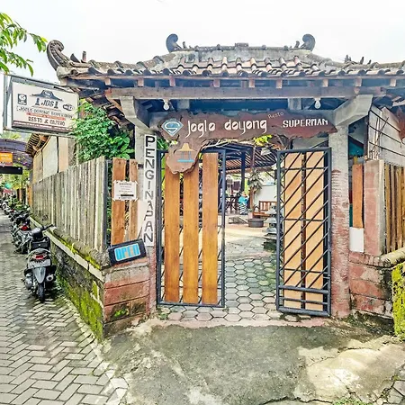 Spot On 91916 Joglo Doyong Homestay Syariah-2